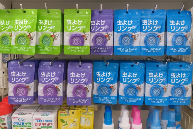 ダイソーの虫除けリング商品棚イメージ