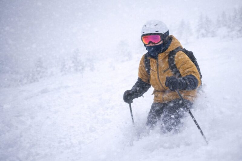 吹雪でも視認性を確保するレンズ色のイメージ