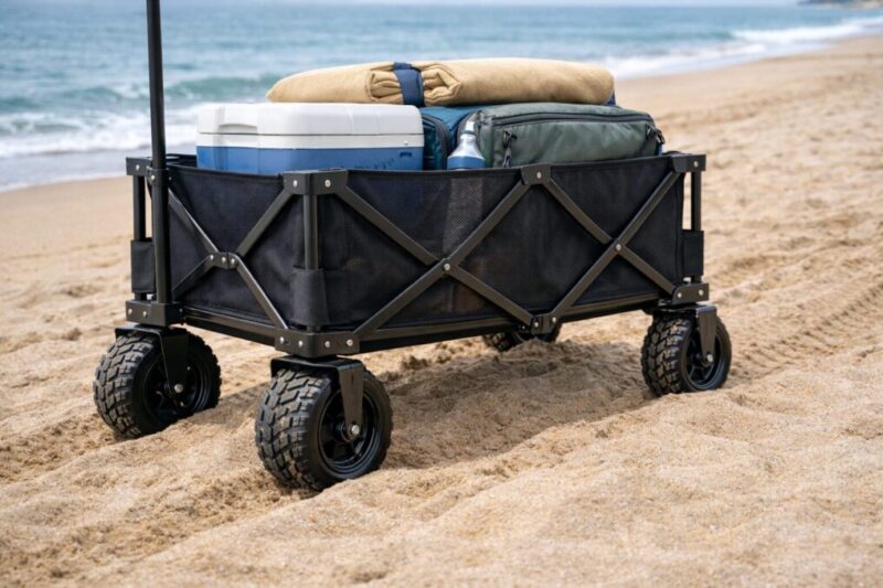 砂浜向けに重心を意識して荷物を積んだキャリーカート
