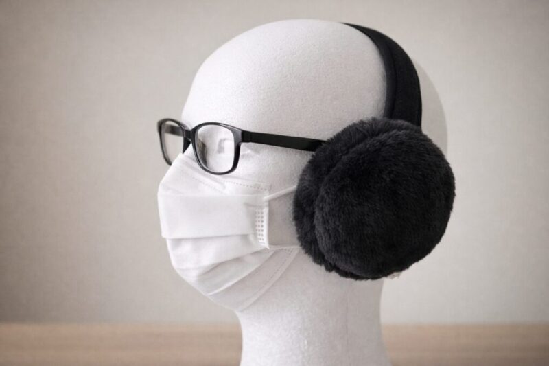 耳当てとメガネやマスクが干渉しない付け方のイメージ