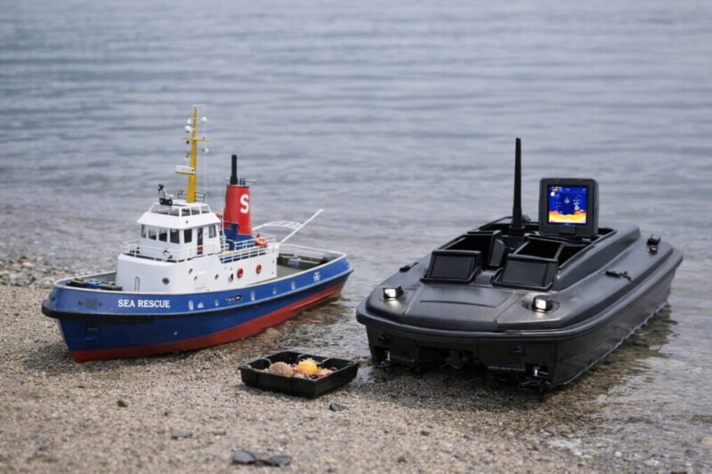 ホビー船と釣り向けボートの違いを比較するイメージ