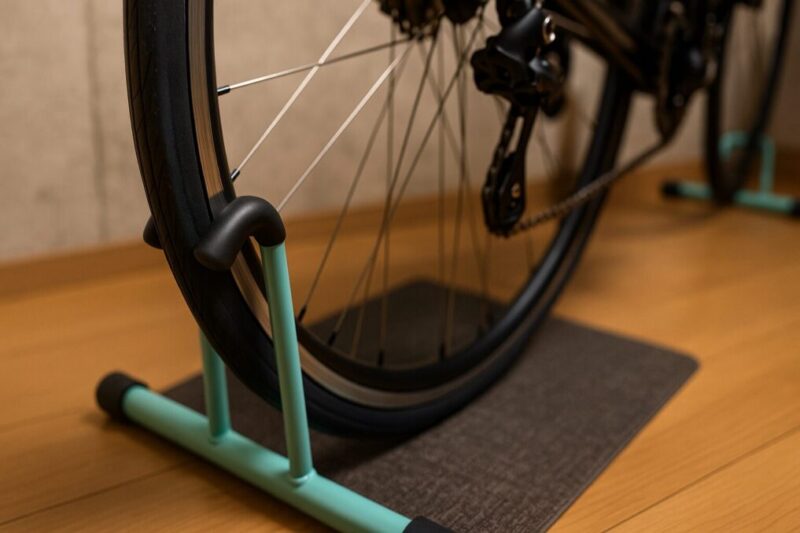 安定性向上のための当たり位置と床マット併用を示すイメージ